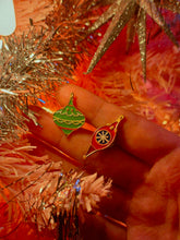 Load image into Gallery viewer, Mid-Century Christmas Pins